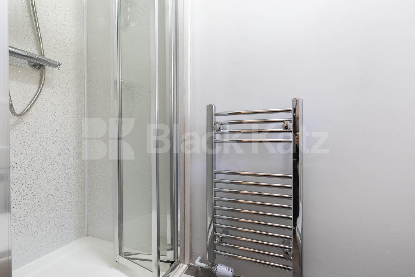 Newly refurbished one bed minutes to Euston, UCL and UCH Phoenix Road, Camden / Euston